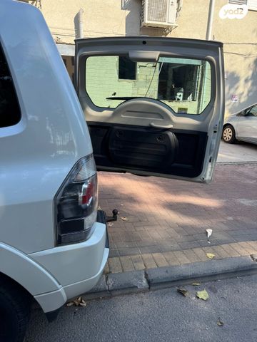 מיצובישי פג'רו