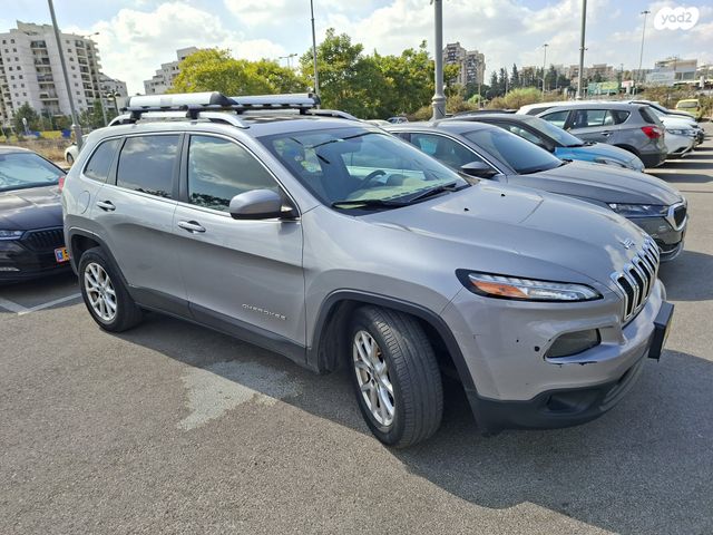 מודעת רכב ג'יפ צ'ירוקי