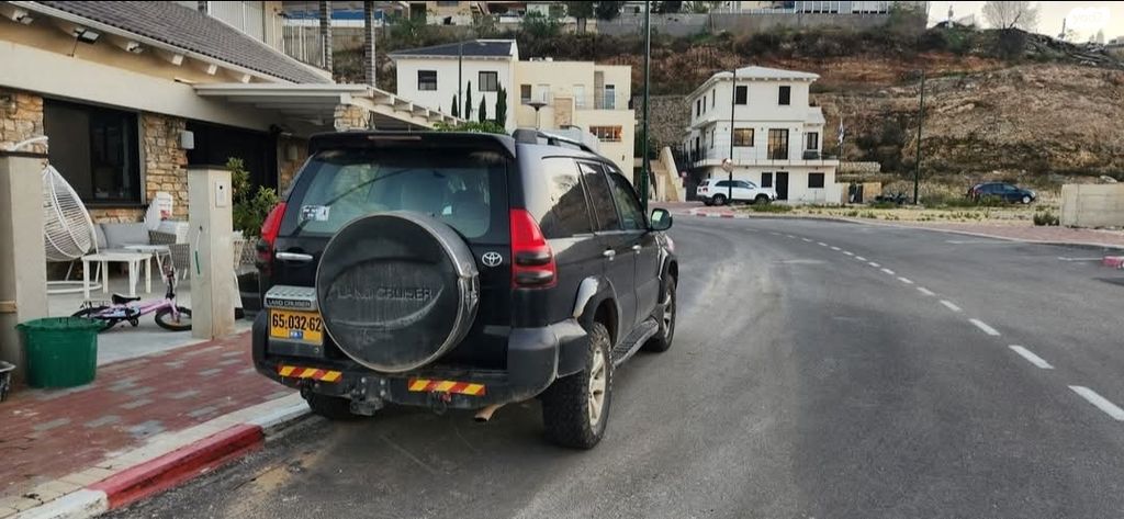 מודעת רכב טויוטה לנד קרוזר