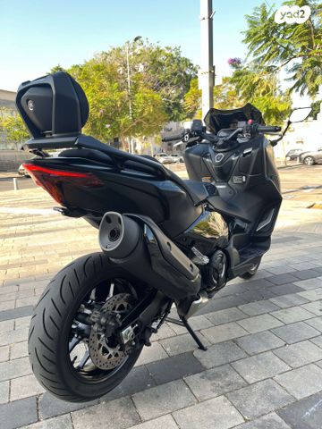 ימאהה TMAX 560 Tech