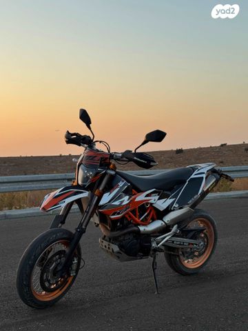 מודעת רכב KTM SuperMoto SMC 690