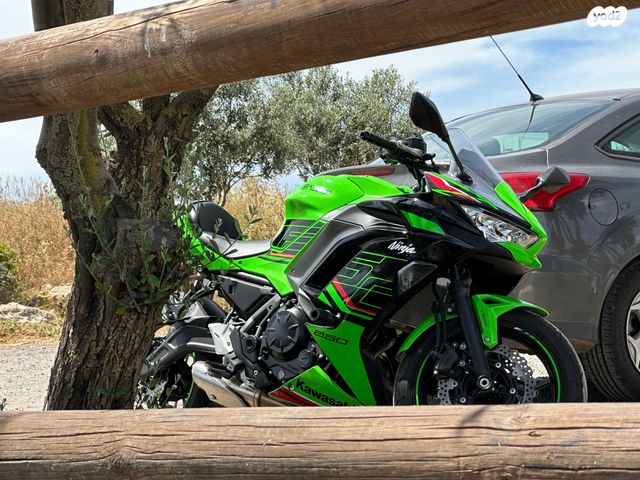 קאוואסאקי נינג'ה 650