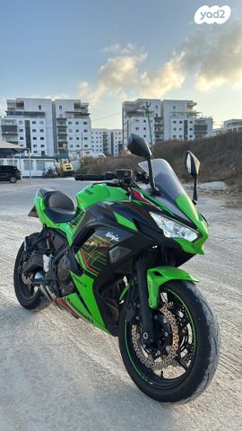 קאוואסאקי נינג'ה 650