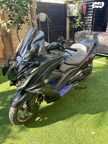 מודעת רכב קימקו AK 550