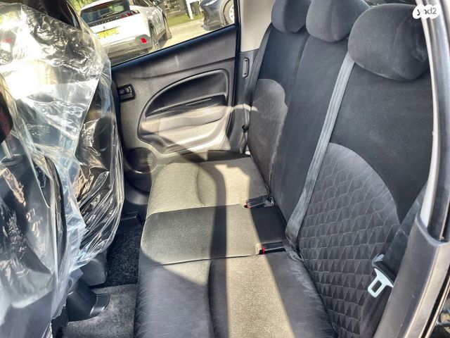 מיצובישי ספייס סטאר