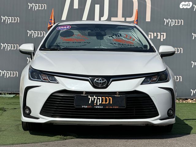 טויוטה קורולה