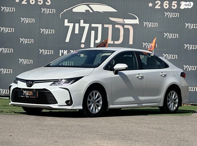 טויוטה קורולה