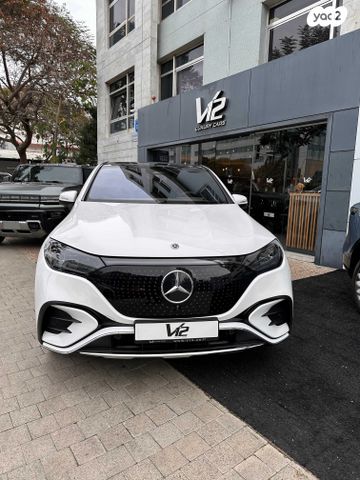 מודעת רכב מרצדס-בנץ EQE SUV