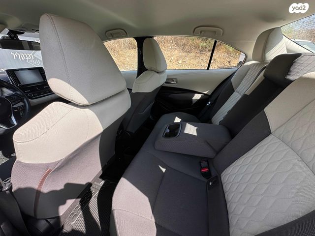 טויוטה קורולה