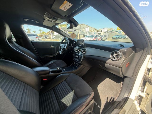 מרצדס-בנץ CLA