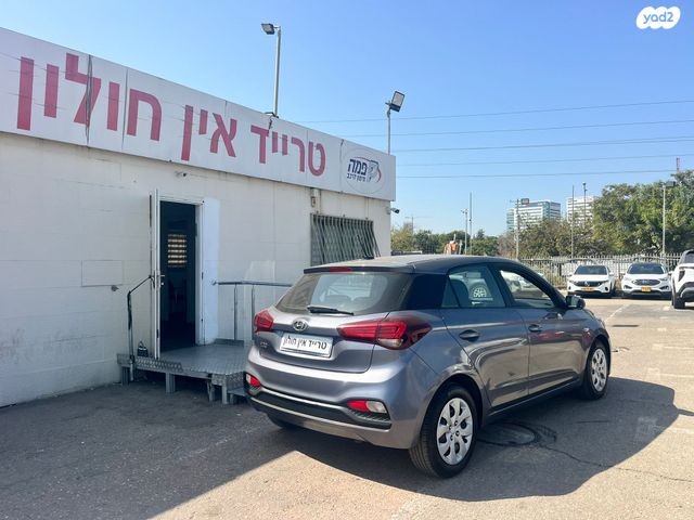 יונדאי i20