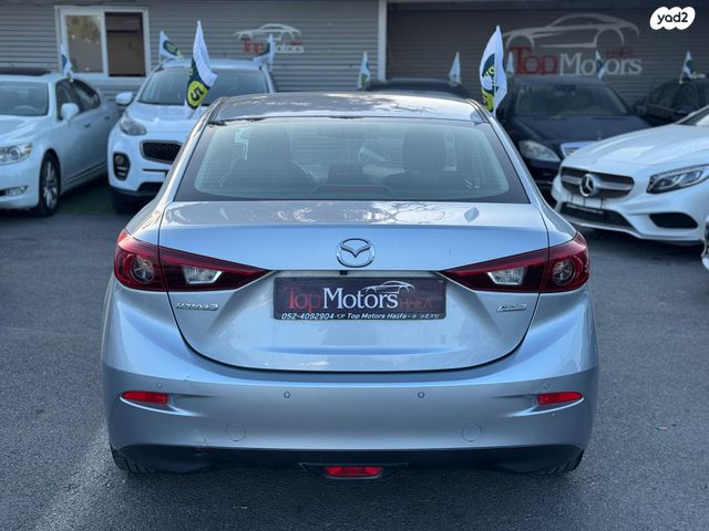 מאזדה 3