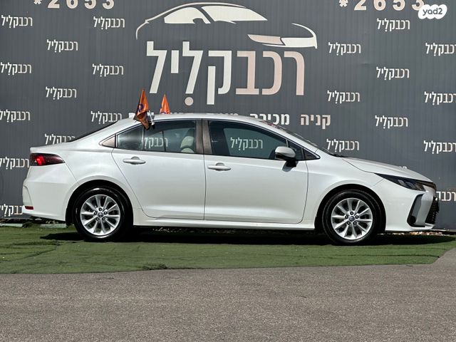 טויוטה קורולה