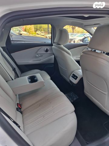 צ׳רי אריזו 8