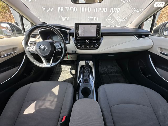 טויוטה קורולה