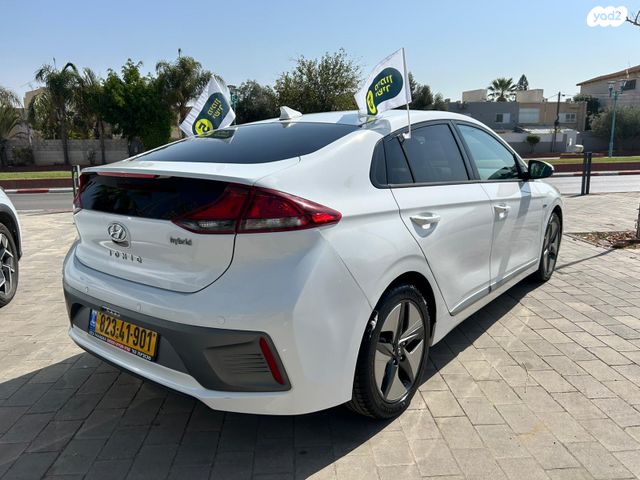 יונדאי איוניק