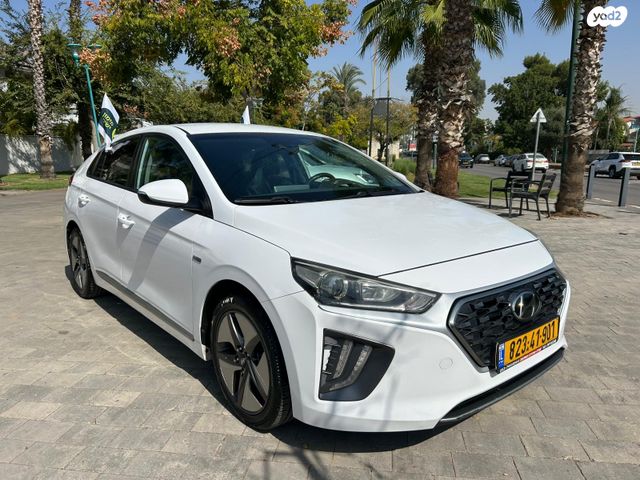 יונדאי איוניק