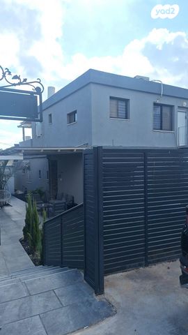 גוש עציון 18