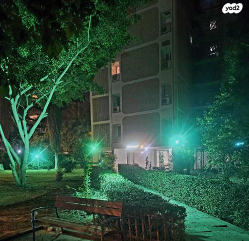 שדרות בן גוריון 12