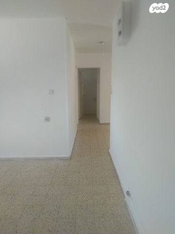 דירה, אדם 1, ארמון הנציב, תלפיות מזרח, ירושלים