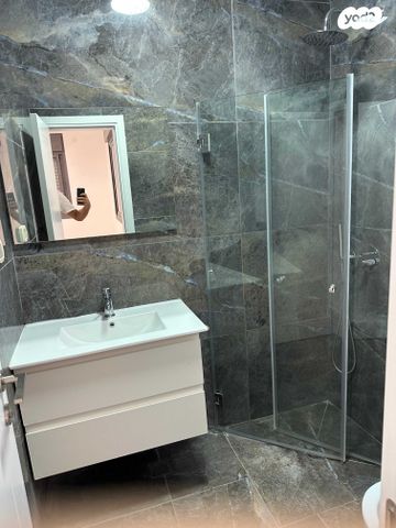 דירת גן, שושנה דמארי 22, קרית האמנים, מצליח, רמלה