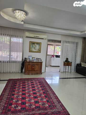 בית פרטי/ קוטג', שדרות מנחם בגין 53, נווה סביון, אור יהודה