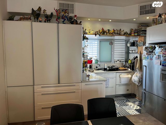 דירה, טשרניחובסקי 1, לב העיר, בת ים