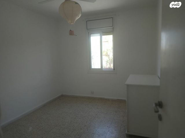 דירה, אדם 1, ארמון הנציב, תלפיות מזרח, ירושלים