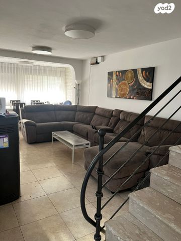 בית פרטי/ קוטג', משעול יקינטון 4, קרית יערים, גבעת זאב