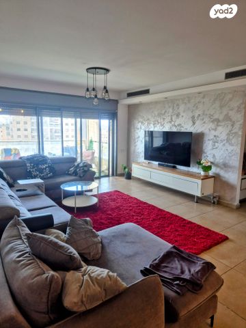 דירה, אבנר בן נר 16, סביוני נצר סירני, נס ציונה