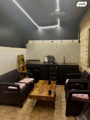 בית פרטי/ קוטג', משעול יקינטון 4, קרית יערים, גבעת זאב