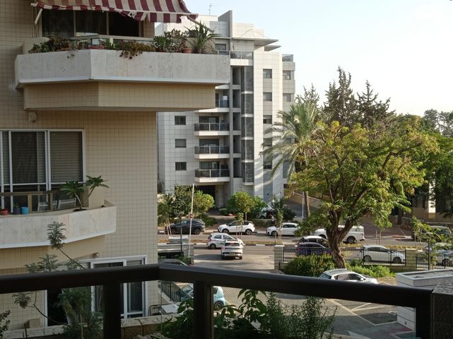 דירה, רעות 27, מגדיאל, הוד השרון