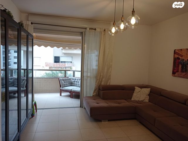 דירה, רעות 27, מגדיאל, הוד השרון