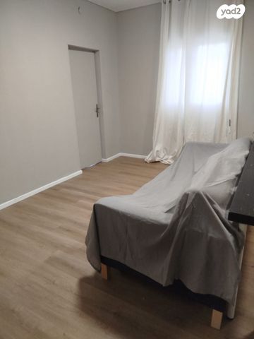 פלח הרימון 214