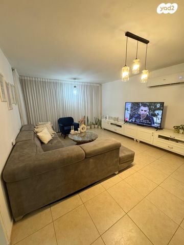 שדרות שז"ר 11