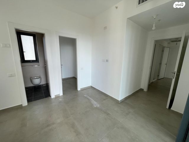 דירה, אמנון ליפקין שחק 4, נוף הטיילת, נתניה