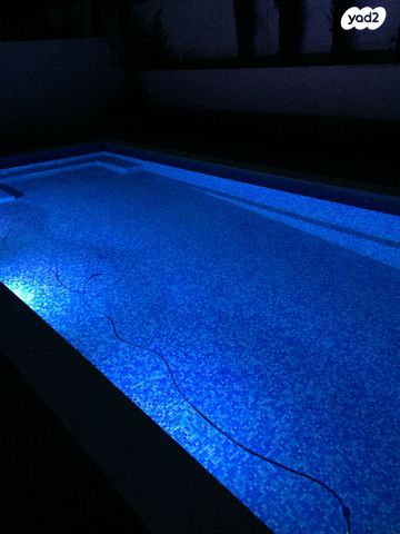 דו משפחתי, הגפן 8, גני צבי, הוד השרון