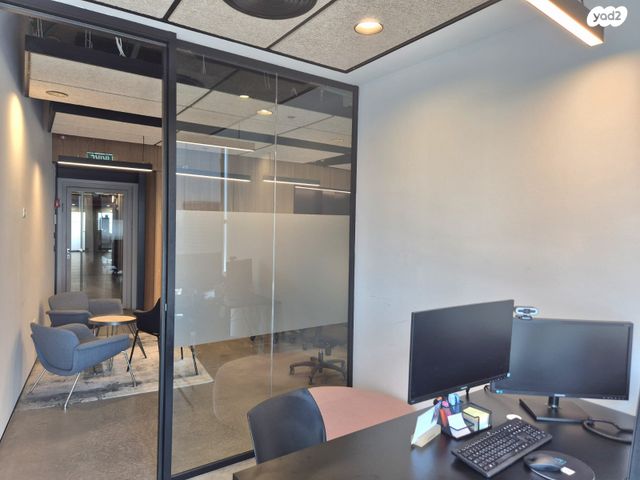 משרדים, תובל 40, בורסה, רמת גן
