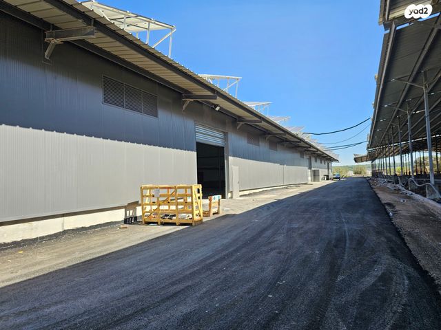 מבני תעשיה, אושה, אושה, אושה