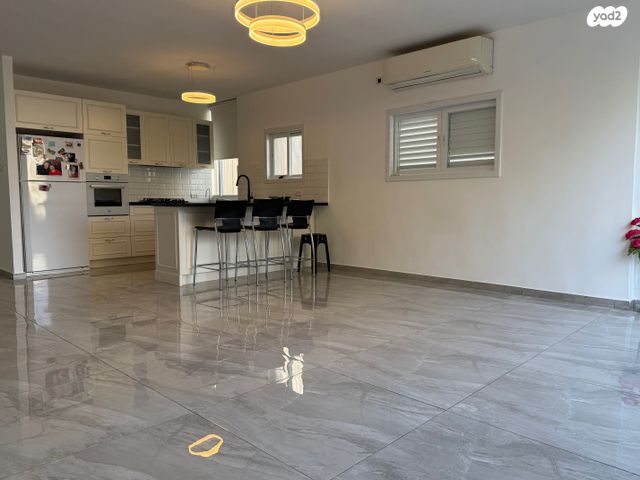 דירה, דניאל, לב העיר, בת ים