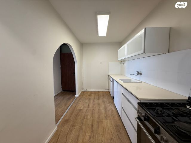 דירה, שדרות משה שרת 81, קרית ים ב', קרית ים