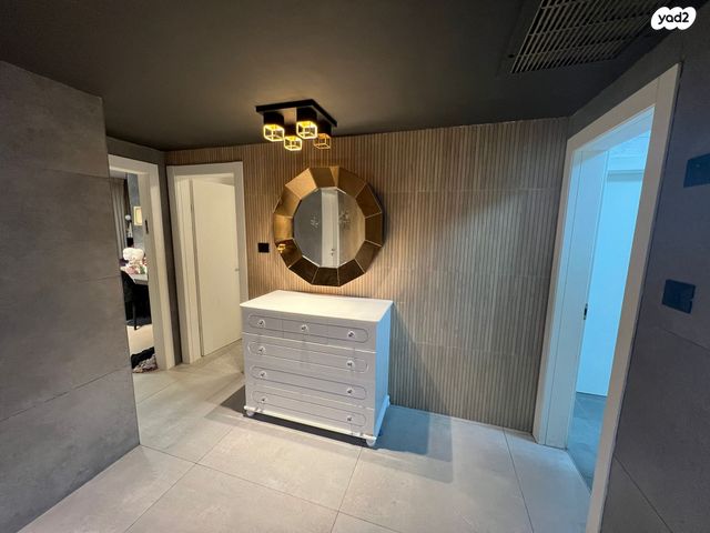 דירת גן, שלום דנינו, נתיבות מערב, נתיבות