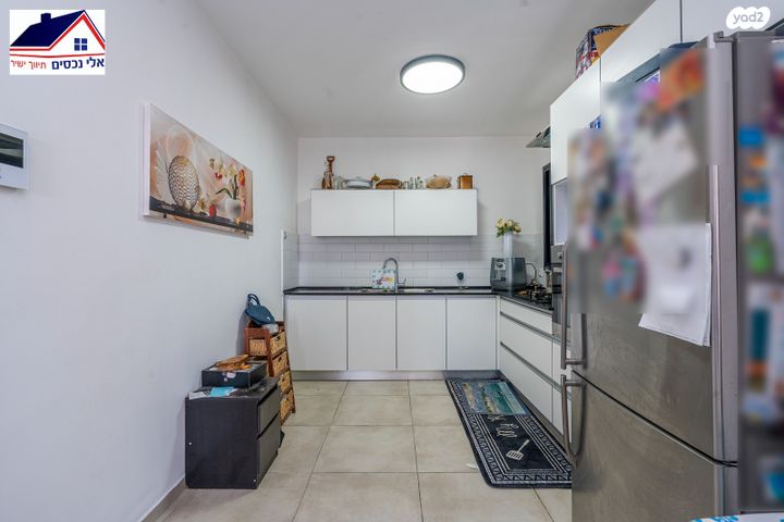 דירה, רובין 6, אבני חן, חריש