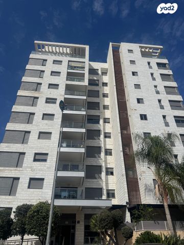 דירה, אלמוג, גלי כרמל, טירת כרמל