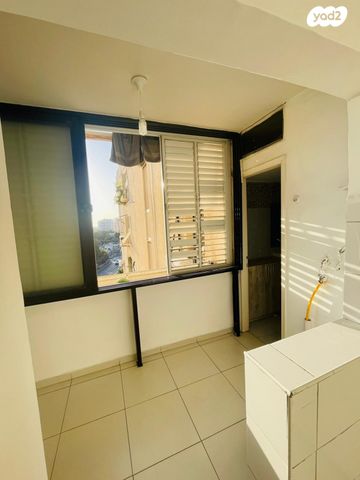 דירה, הרצפלד 10, ניר אביב, תל אביב יפו