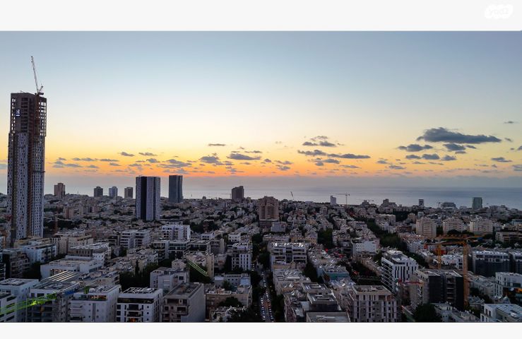 גג/ פנטהאוז, פנקס, הצפון החדש - כיכר המדינה, תל אביב יפו