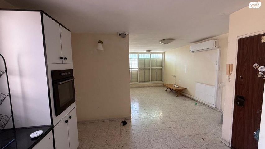 דירה, הרצל, שאר העיר, קרית עקרון