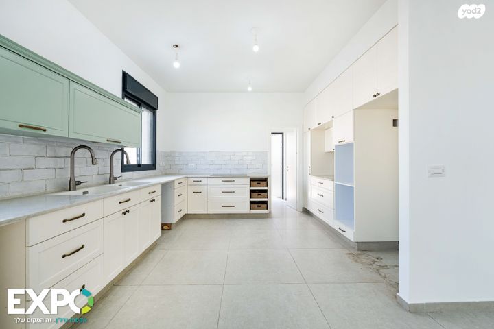 בית פרטי/ קוטג', הזית 1, רבבה, רבבה