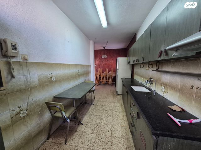 דירה, האחים טרבס 15, ד' / מערב מרכז העיר, רחובות