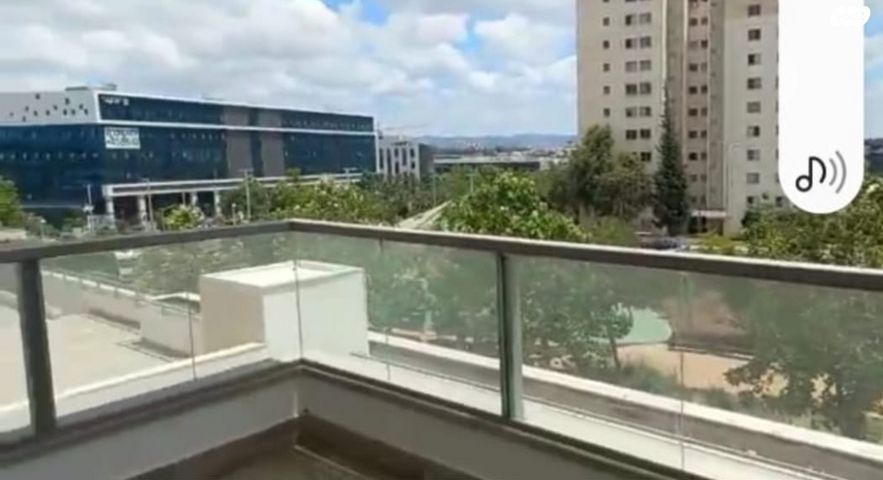 דירה, יגאל ידין, המגינים, מודיעין מכבים רעות